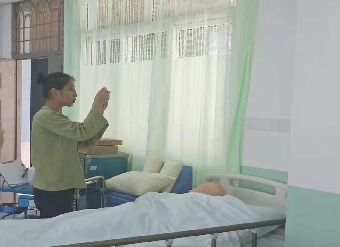 图片4.png 图片4.png