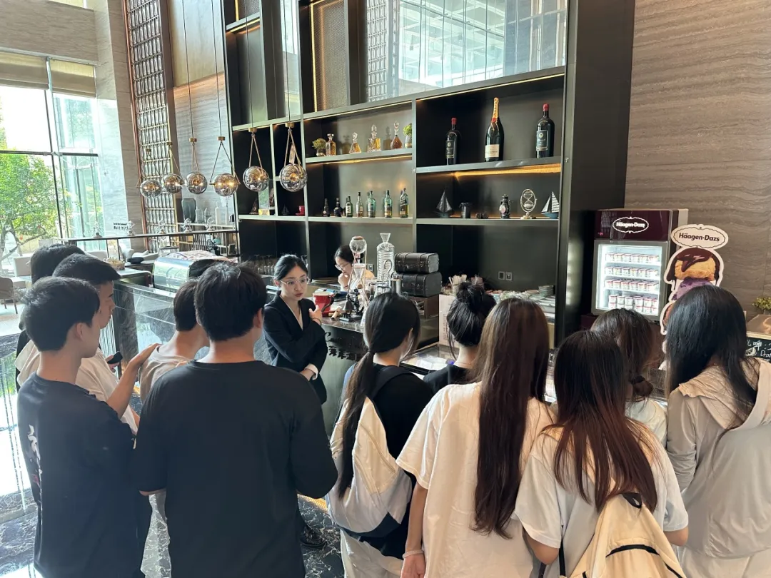 厦门海景洲际酒店和帝元维多利亚大酒店交流学习 (6).png