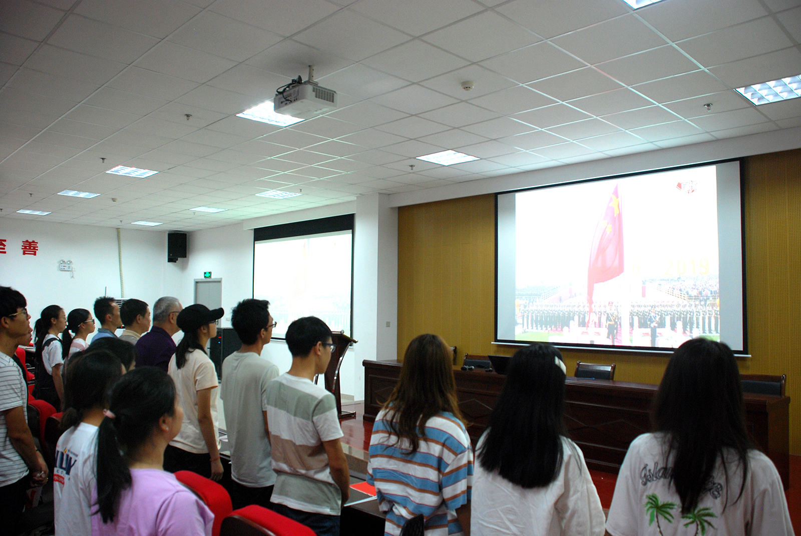 DSC_0057.JPG DSC_0057.JPG