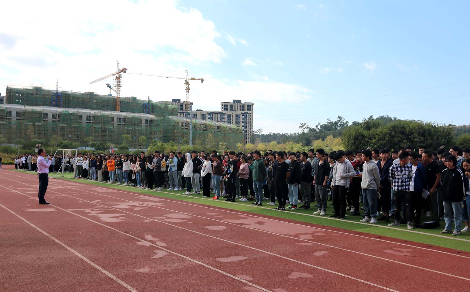 LONG5567.JPG LONG5567.JPG