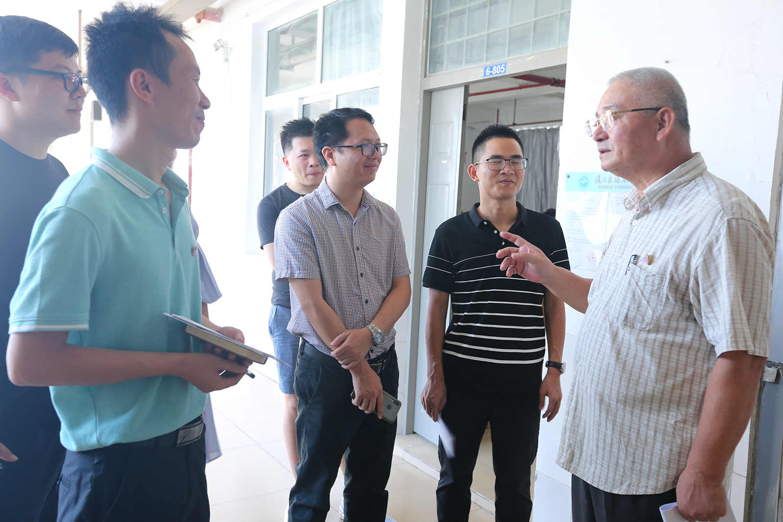 LONG2414.JPG LONG2414.JPG