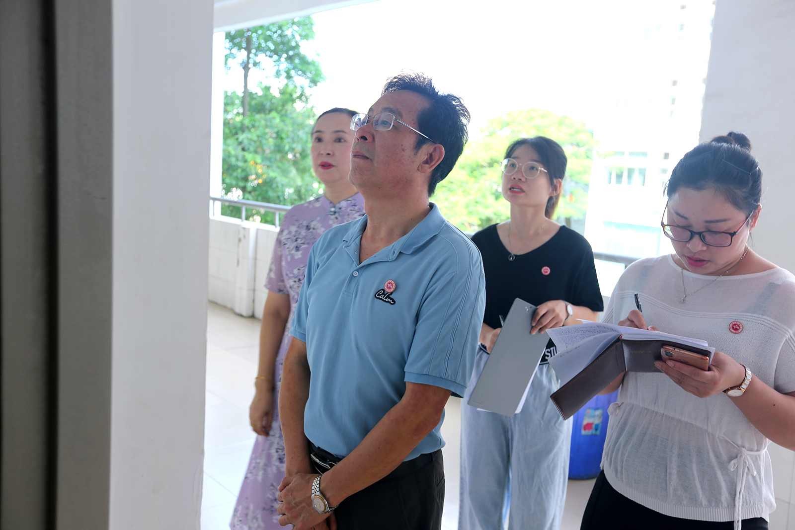 LONG2437.JPG LONG2437.JPG