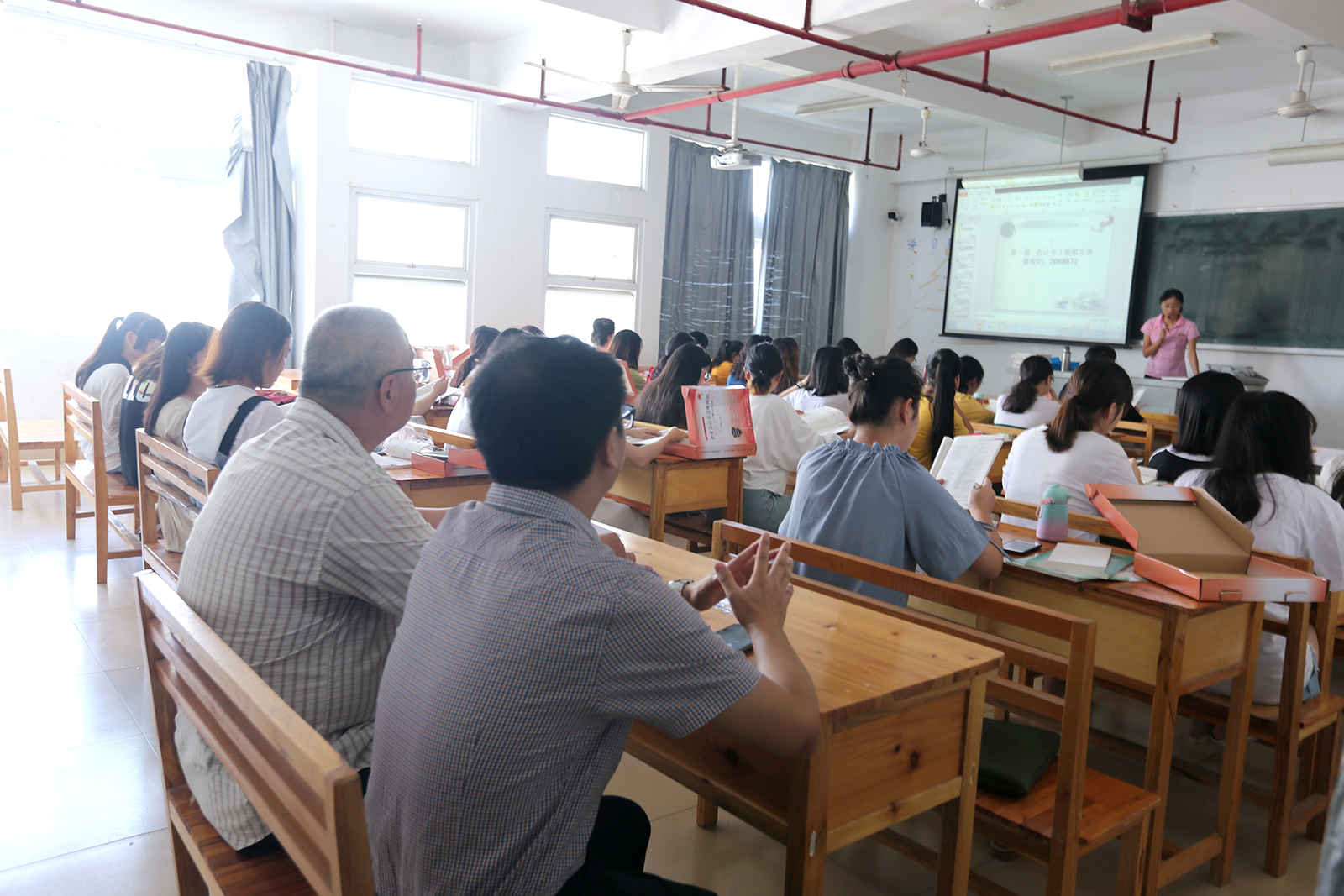 LONG2407.JPG LONG2407.JPG