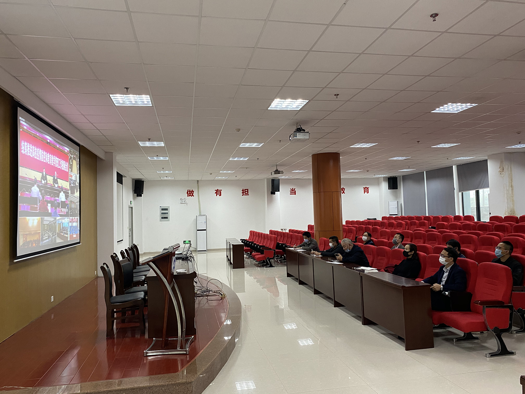 996637158.jpg 996637158.jpg